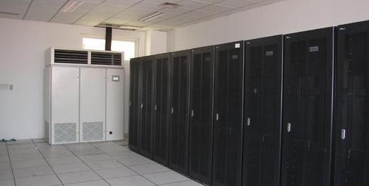 <a href=http://www.electinvest.com/news_article?news_id=224>機(jī)房空調(diào)</a>
